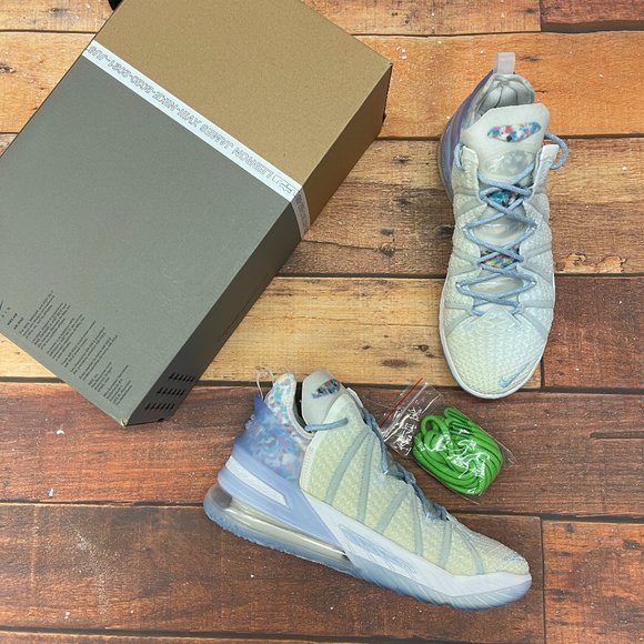 Nike Men's Lebron XVIII Blue Tint Basketball Shoes - Picture 1 of 7